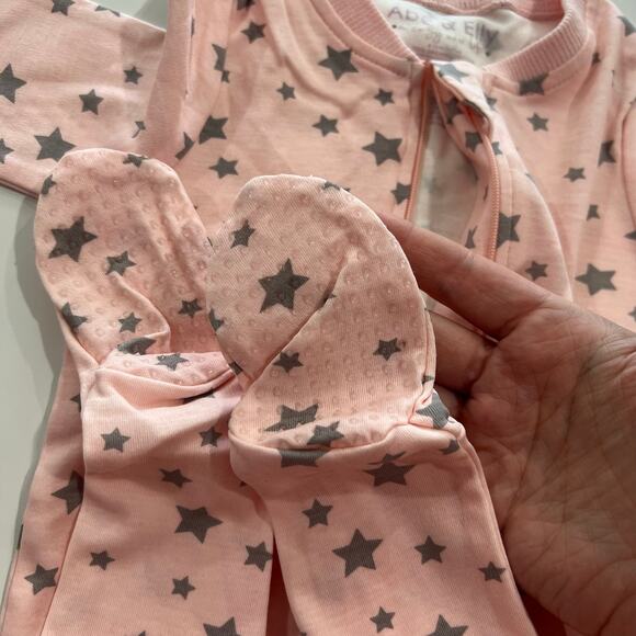Abe & Elly Organic Cotton Baby Onesie 6-12 month Pink Star Footie Pajamas - Picture 8 of 8